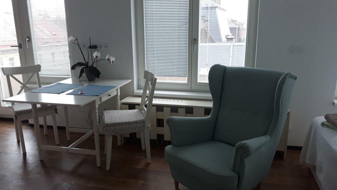 Cool Studio Lejlighed Prag Eksteriør billede